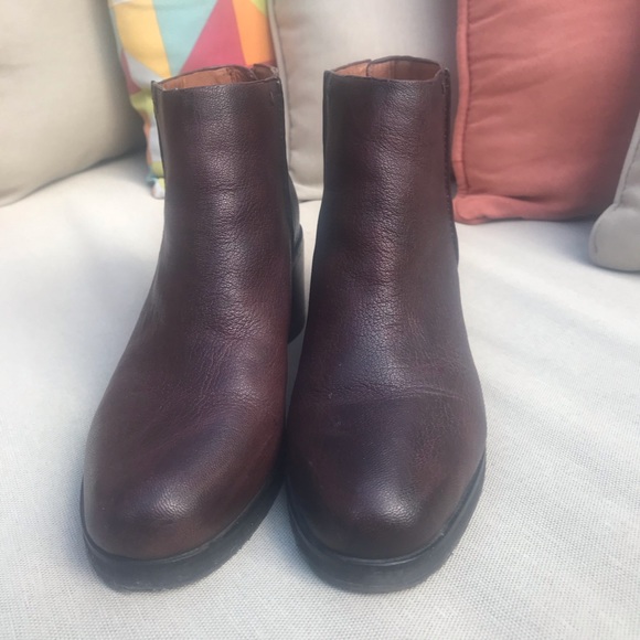 Kenneth Cole Gentle Souls Ankle Boots - Picture 2 of 7